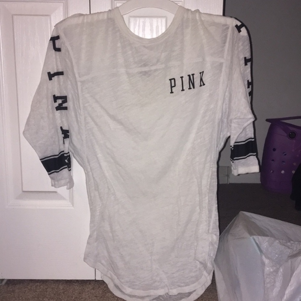 4/$10-PINK Victoria Secret 3/4 shirt